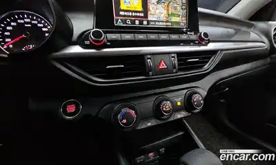 Kia K3 2022 1.6 Автомат в Москве № 249574, миниатюра 7