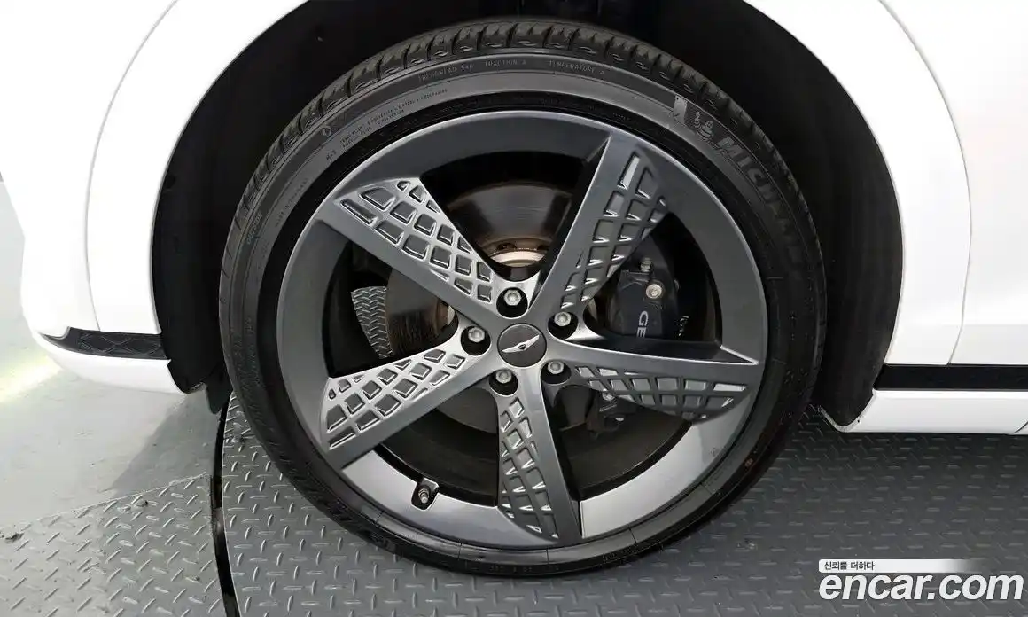 Genesis GV70 2021 2.5 Автомат в Москве № 25549, фото 20