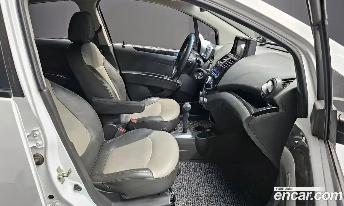 Chevrolet Spark 2012 1.0 Автомат в Москве № 25593, фото 12