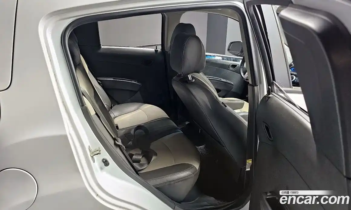 Chevrolet Spark 2012 1.0 Автомат в Москве № 25593, фото 5