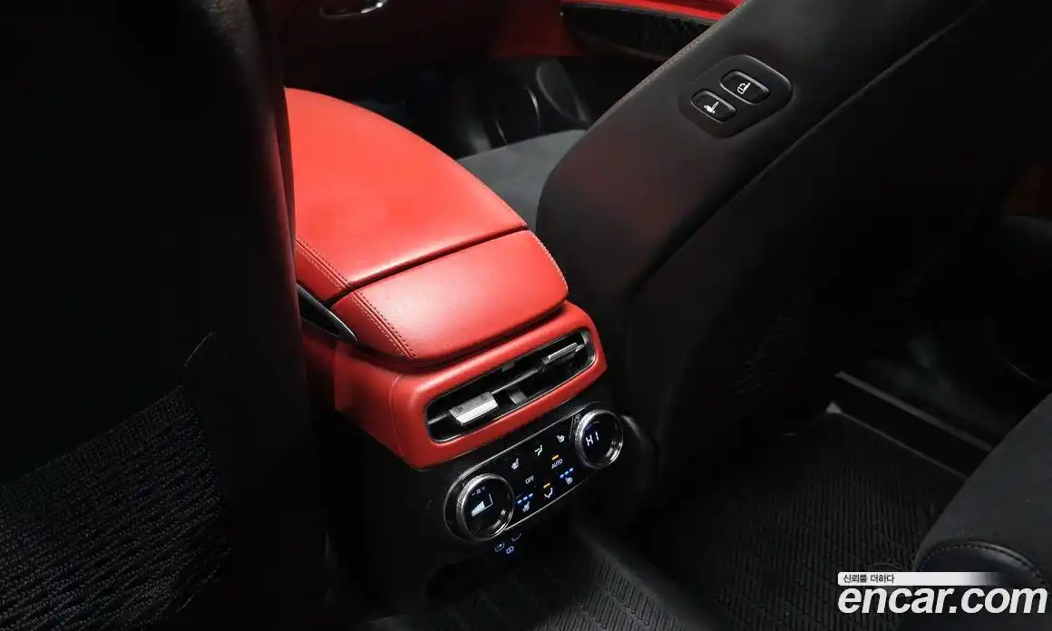 Genesis GV70 2021 2.5 Автомат в Москве № 26627, фото 3