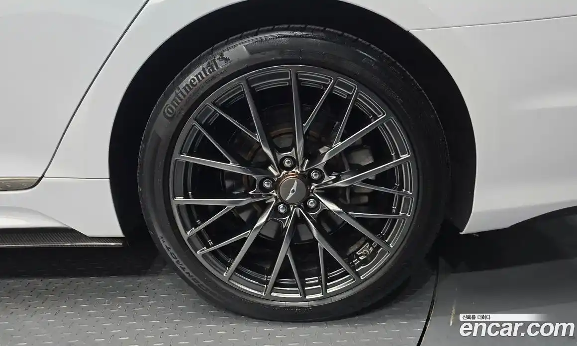 Genesis G80 2018 3.3 Автомат в Москве № 26791, фото 9