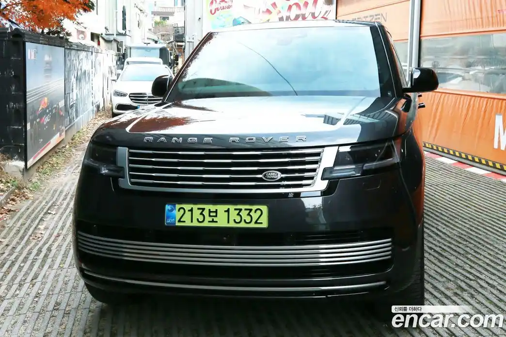 Land Rover Range-Rover 2024 4.4 Автомат в Москве № 271670, фото 14