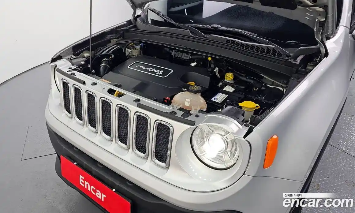 Jeep Renegade 2017 2.0 Автомат в Москве № 278914, фото 16