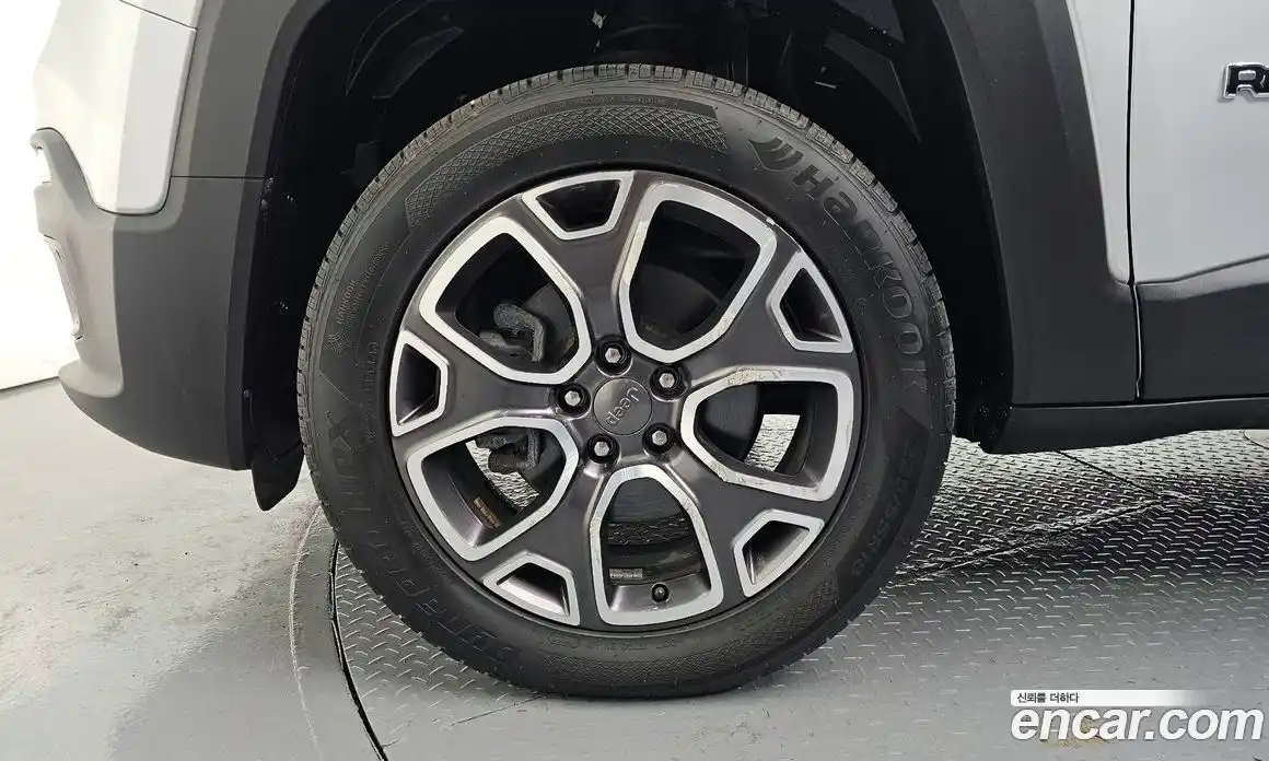 Jeep Renegade 2017 2.0 Автомат в Москве № 278914, фото 17