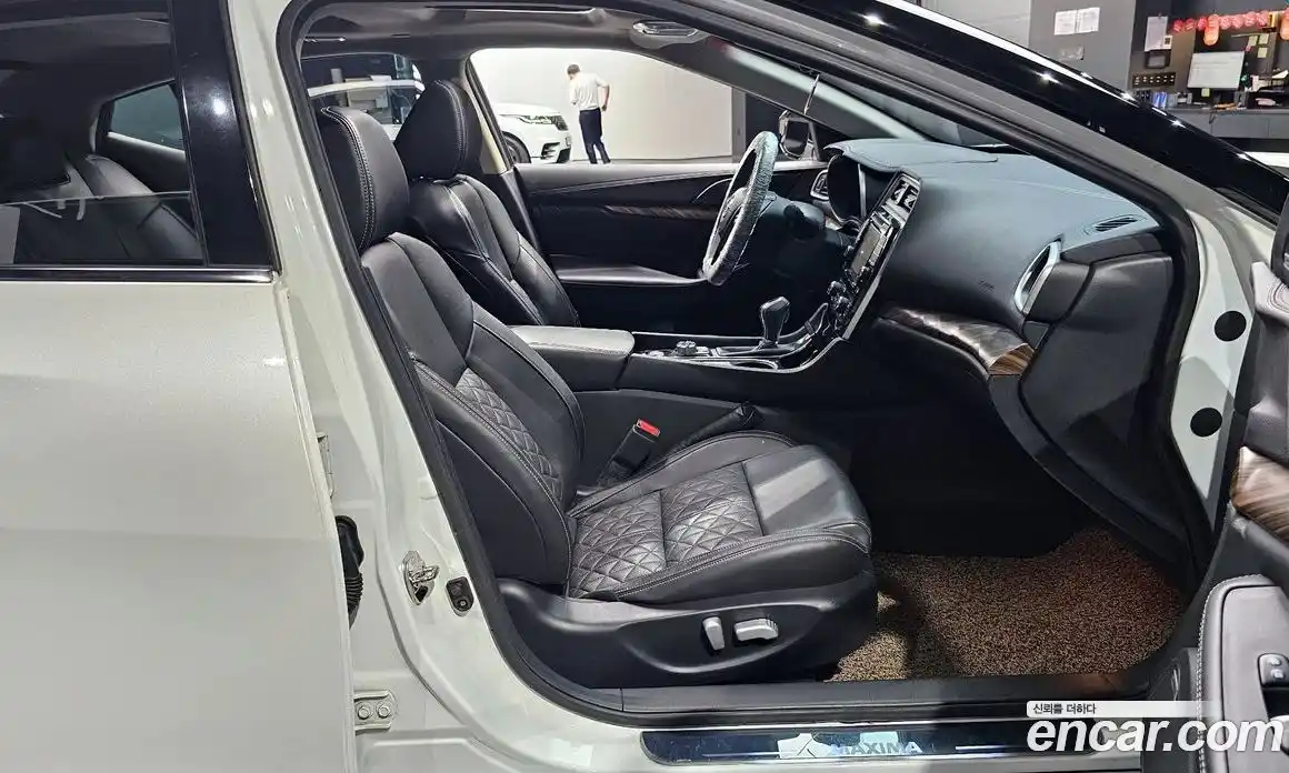 Nissan Maxima 2017 3.5 Автомат в Москве № 284949, фото 9