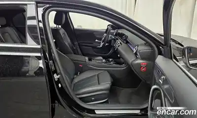 Mercedes-Benz A-Class 2025 2.0 Автомат в Москве № 286097, миниатюра 9