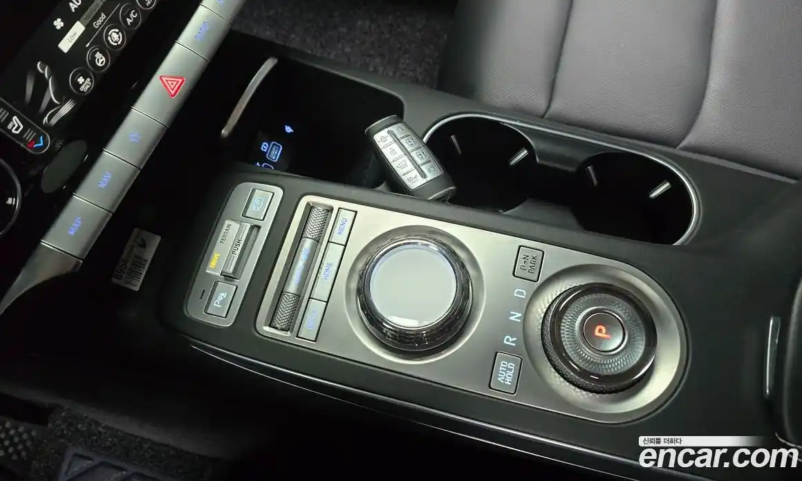 Genesis GV70 2022 0.1 Автомат в Москве № 289151, фото 4