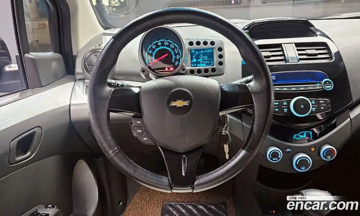 Chevrolet Spark 2012 1.0 Автомат в Москве № 315441, фото 14