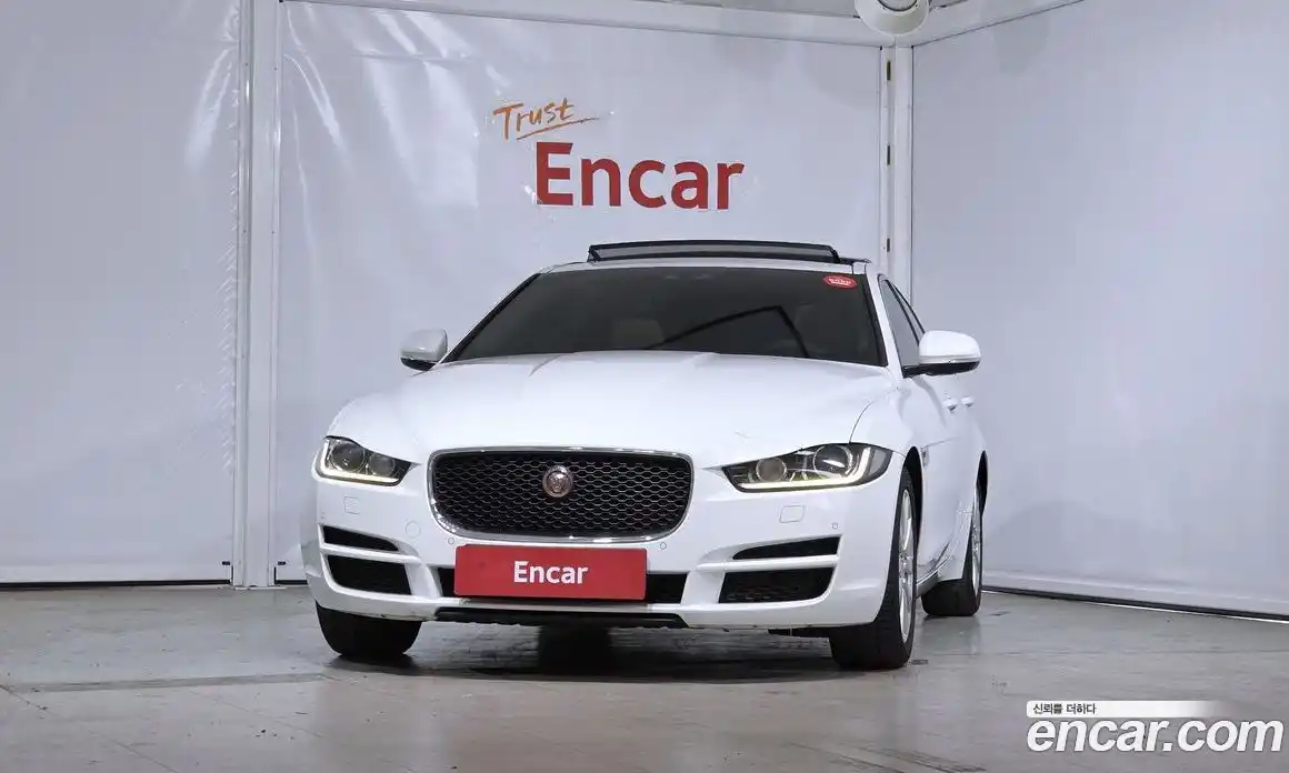 Jaguar XE 2016 2.0 Автомат в Москве № 320077, фото 15