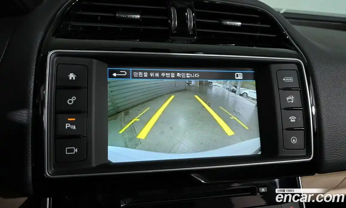 Jaguar XE 2016 2.0 Автомат в Москве № 320077, фото 5