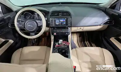 Jaguar XE 2016 2.0 Автомат в Москве № 320077, миниатюра 8