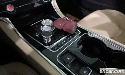 Jaguar XE 2016 2.0 Автомат в Москве № 320077, миниатюра 9