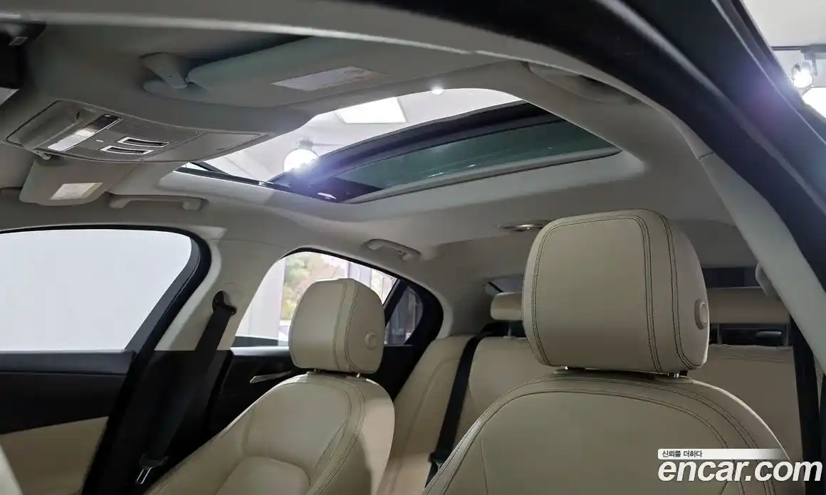 Jaguar XE 2016 2.0 Автомат в Москве № 320077, фото 10