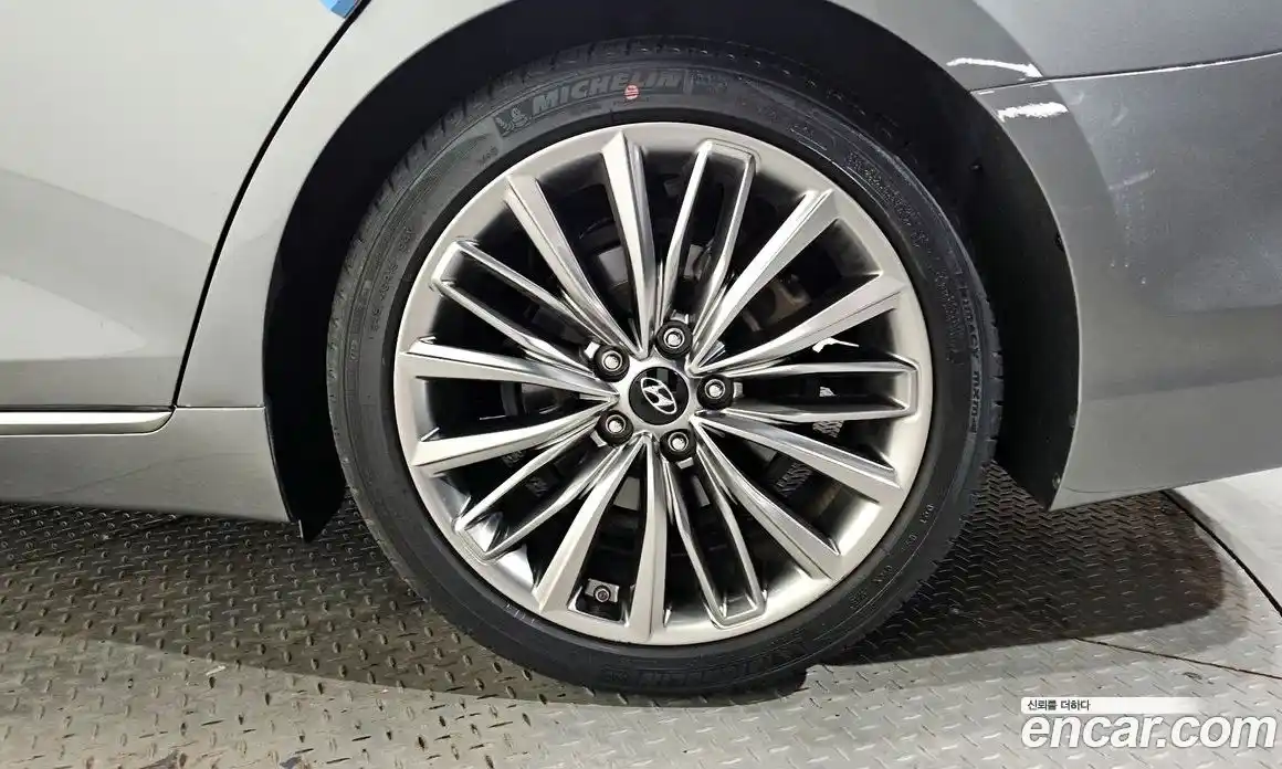 Hyundai Grandeur 2019 2.4 Автомат в Москве № 320103, фото 12