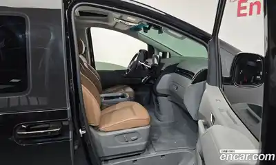 Hyundai Staria, 2023