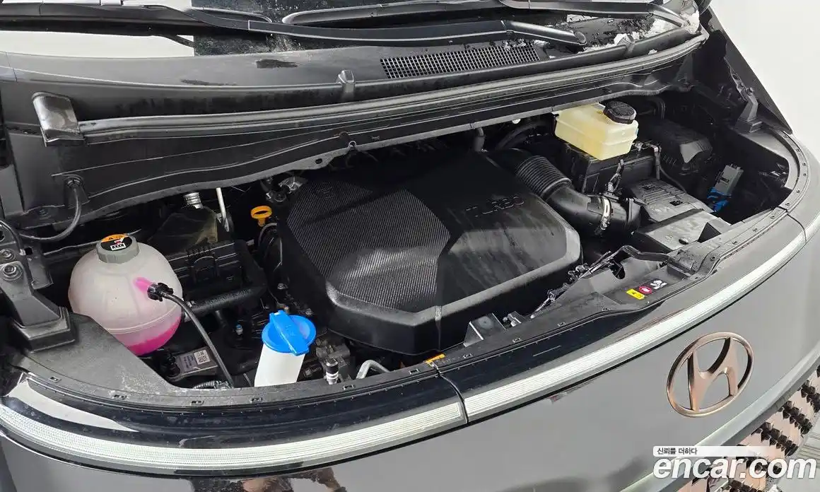 Hyundai Staria 2023 2.2 Автомат в Москве № 3253, фото 3