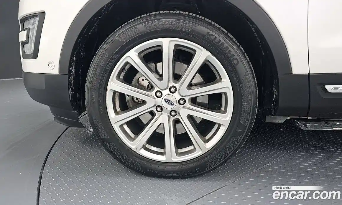 Ford Explorer 2016 2.3 Автомат в Москве № 330534, фото 10