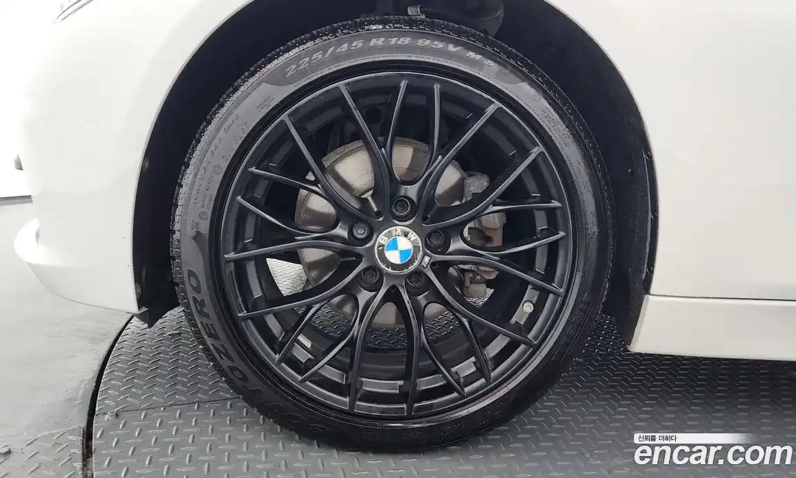 BMW 3-Series 2017 2.0 Автомат в Москве № 331446, фото 19