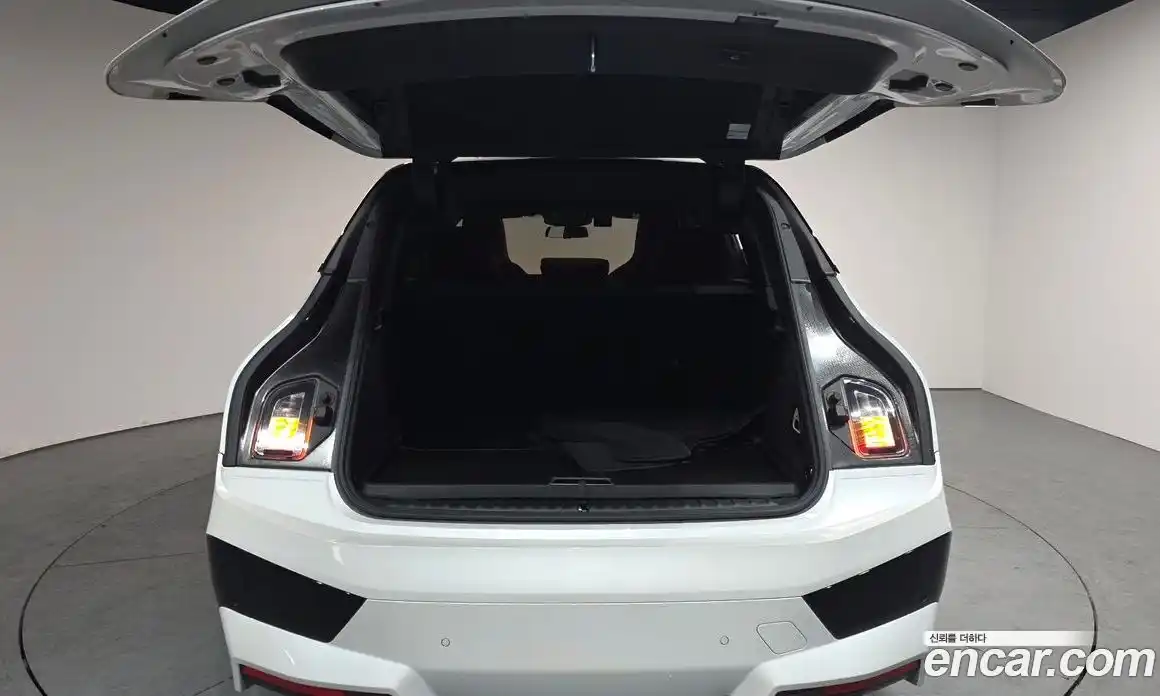 BMW iX 2024 0.3 Автомат в Москве № 335061, фото 1