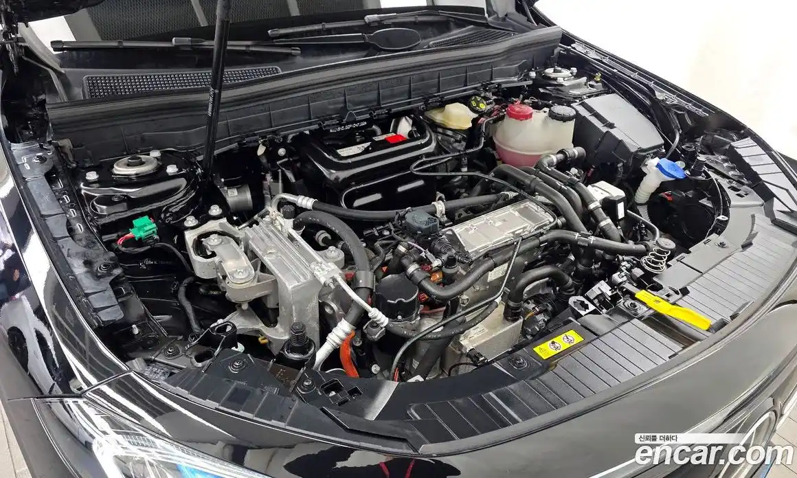 Mercedes-Benz EQB 2023 0.2 Автомат в Москве № 338947, фото 14