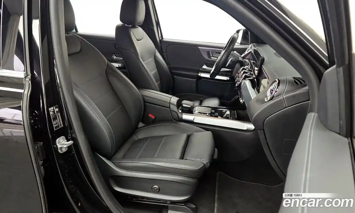 Mercedes-Benz EQB 2023 0.2 Автомат в Москве № 338947, фото 18