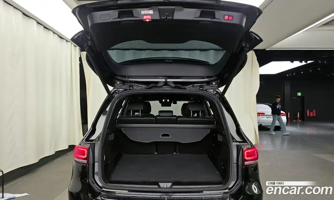 Mercedes-Benz EQB 2023 0.2 Автомат в Москве № 338947, фото 5