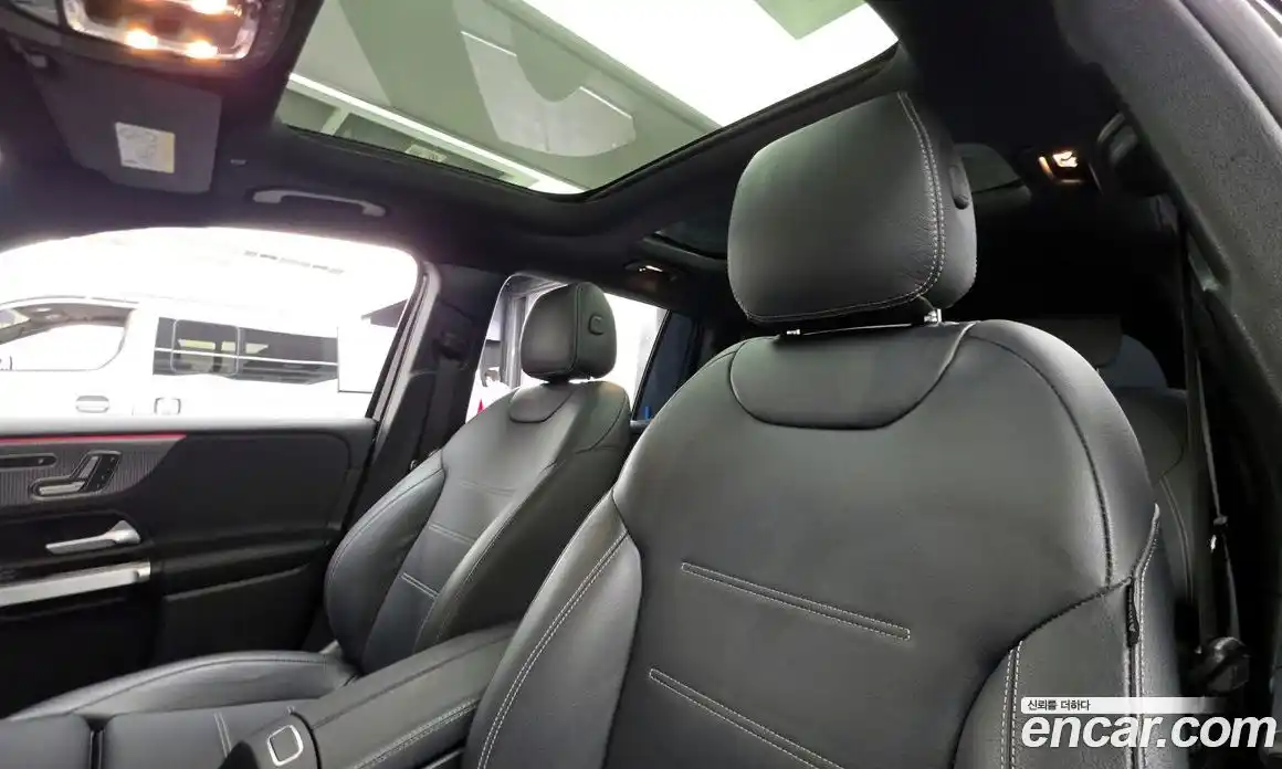 Mercedes-Benz EQB 2023 0.2 Автомат в Москве № 338947, фото 9