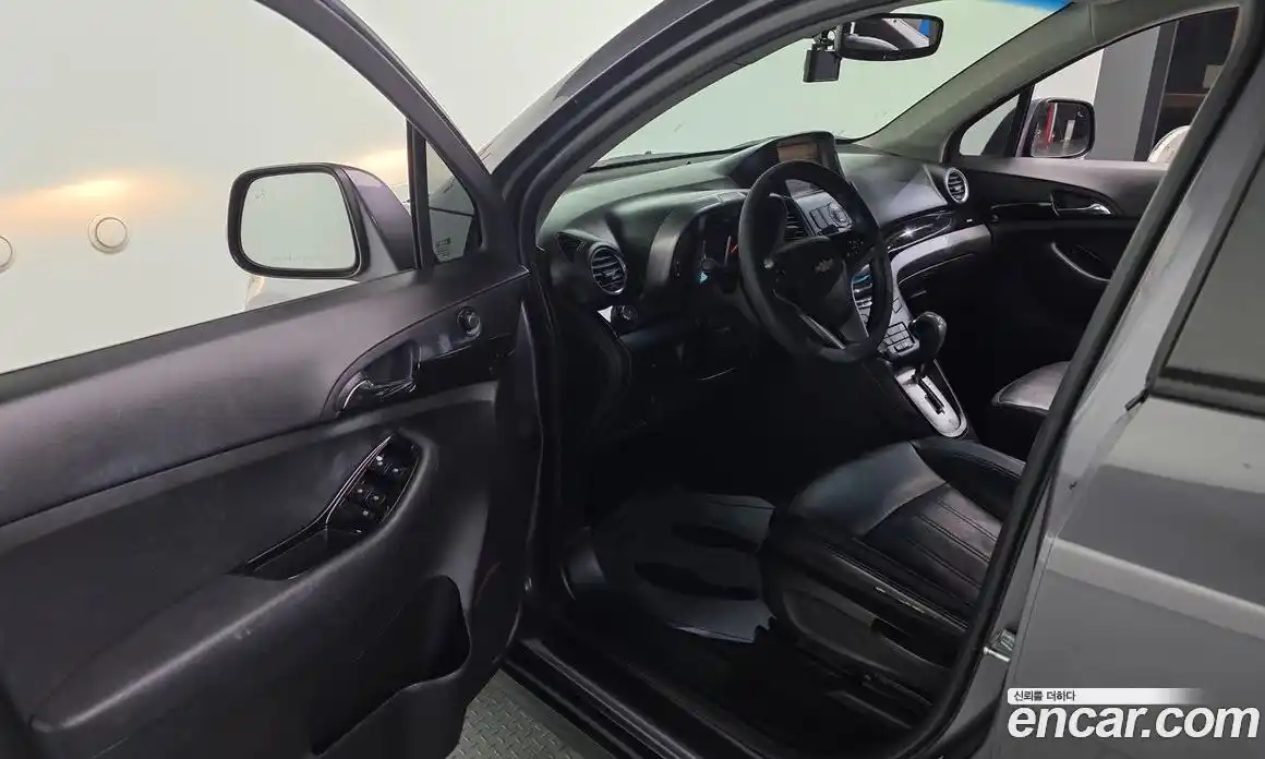 Chevrolet Orlando 2014 2.0 Автомат в Москве № 37535, фото 3