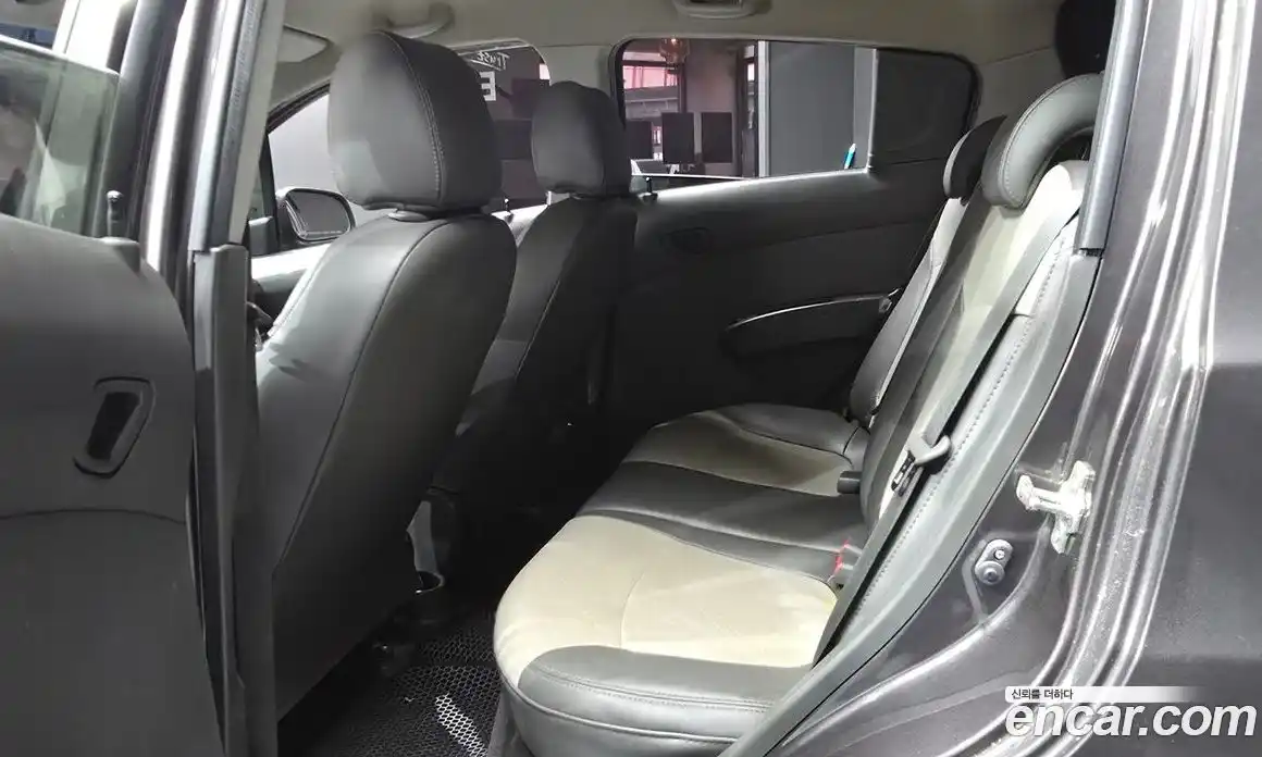 Chevrolet Spark 2014 1.0 Автомат в Москве № 38611, фото 5