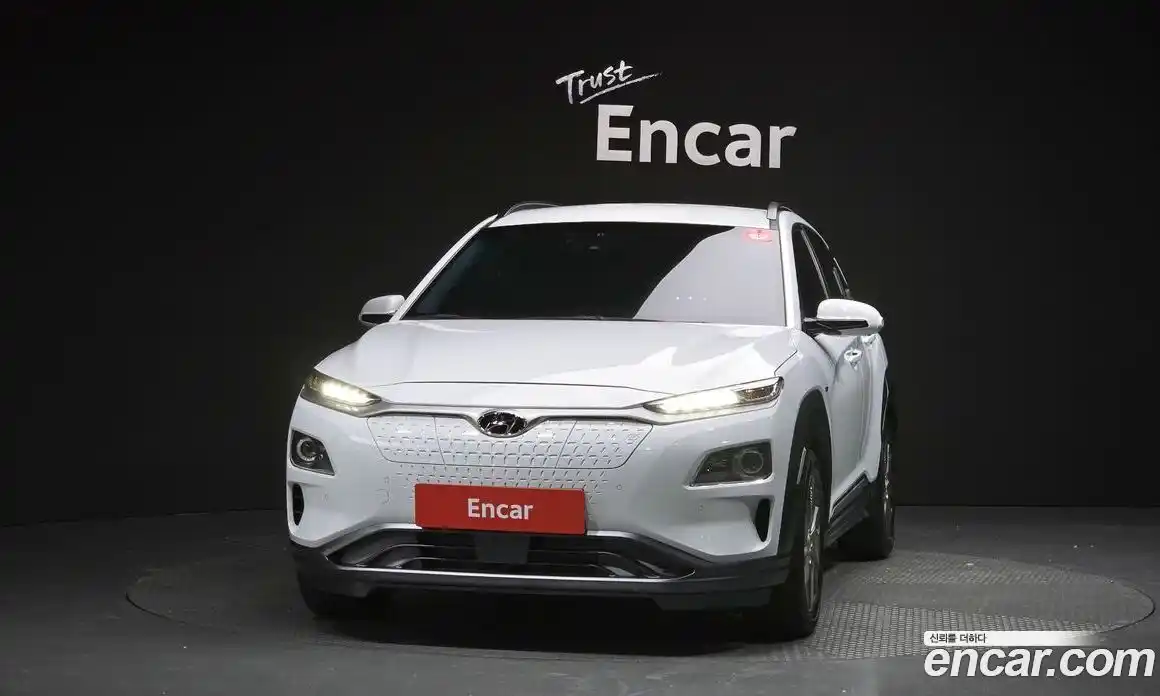 Hyundai Kona 2020 0.2 Автомат в Москве № 47133, фото 14