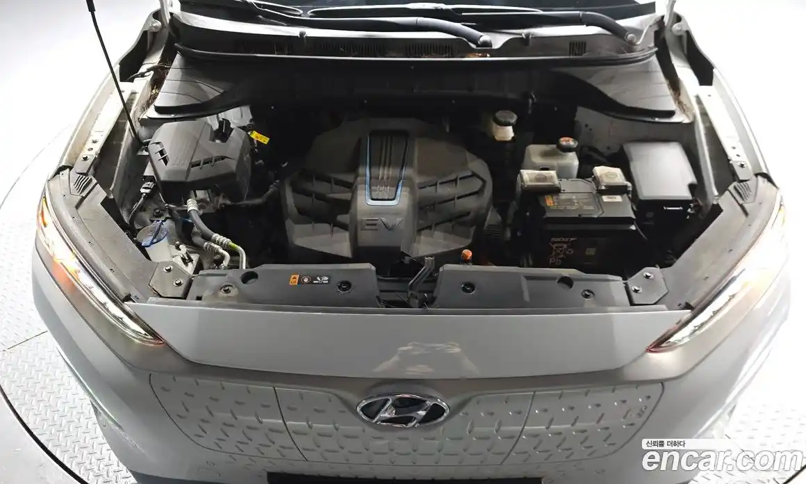 Hyundai Kona 2020 0.2 Автомат в Москве № 47133, фото 20