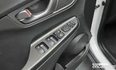 Hyundai Kona 2020 0.2 Автомат в Москве № 47133, миниатюра 5