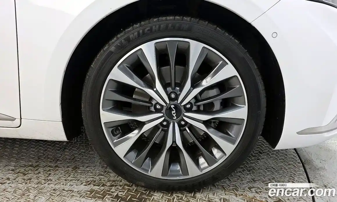 Kia K8 2023 2.5 Автомат в Москве № 50357, фото 10