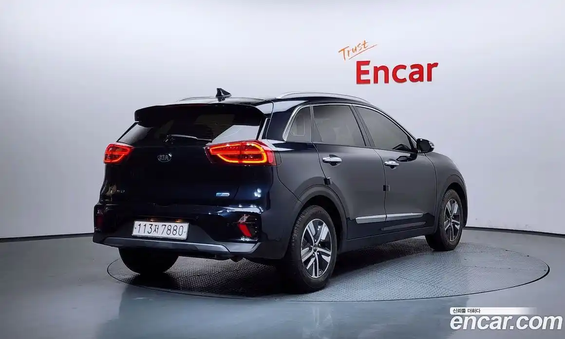 Kia Niro 2020 1.6 Автомат в Москве № 51880, фото 16