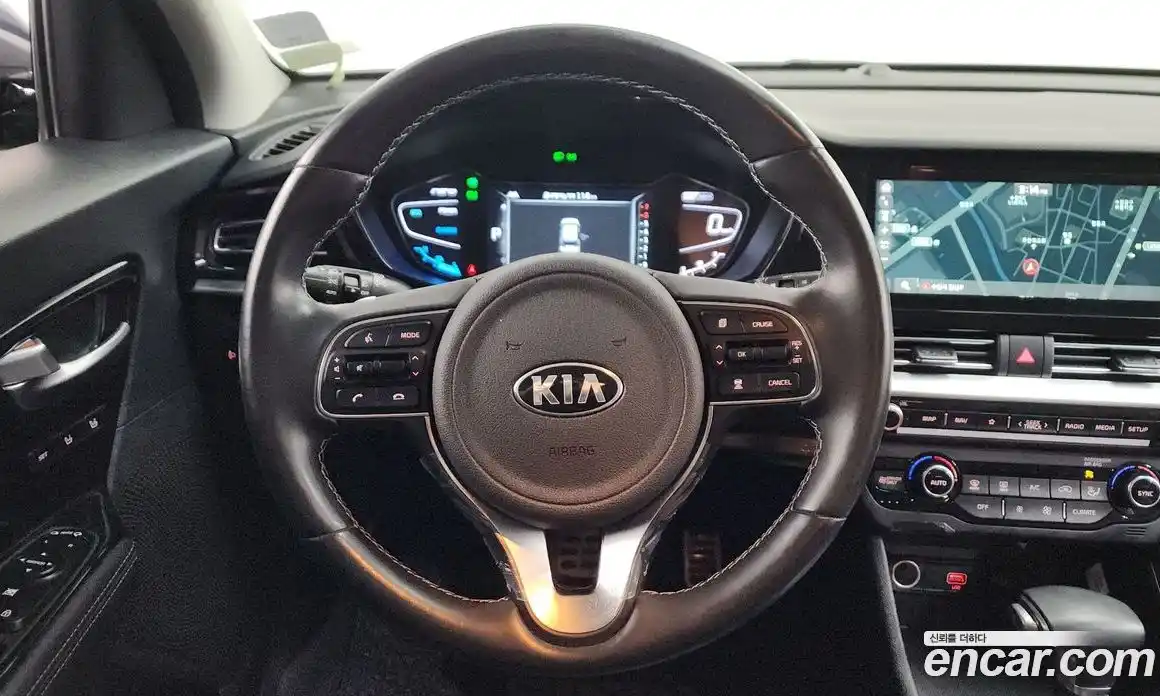 Kia Niro 2020 1.6 Автомат в Москве № 51880, фото 20