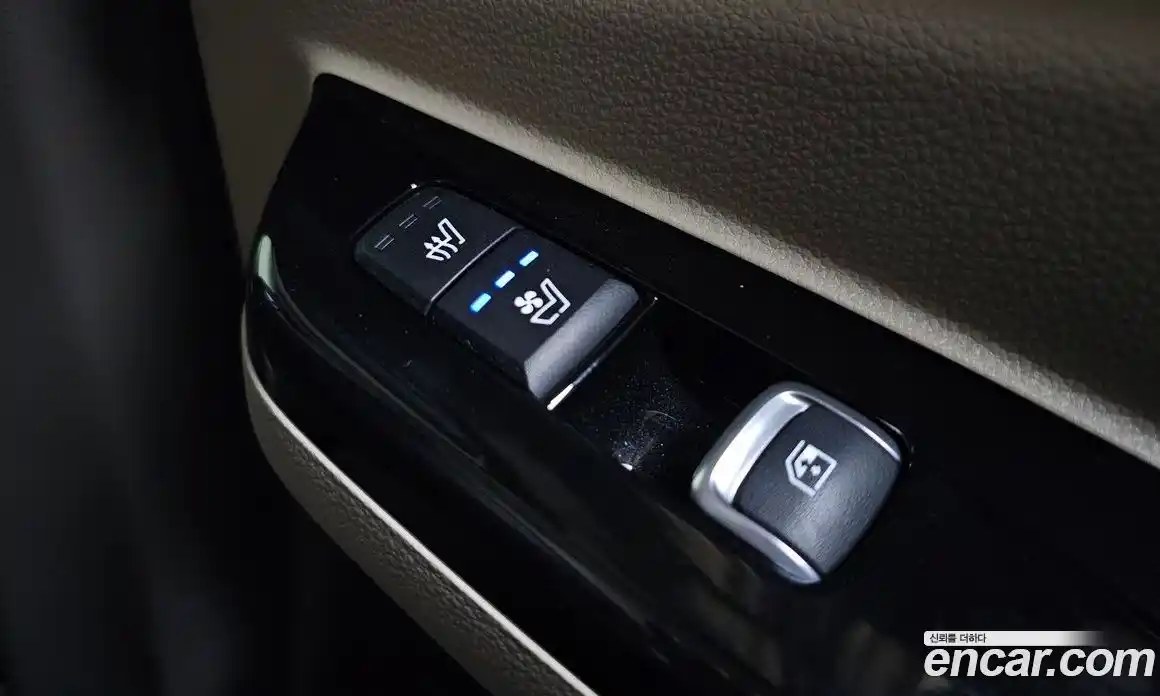 Kia Canival 2023 3.5 Автомат в Москве № 53667, фото 13