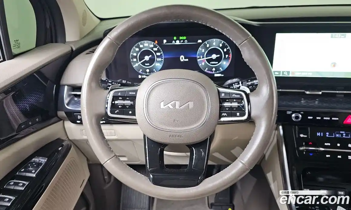 Kia Canival 2023 3.5 Автомат в Москве № 53667, фото 4