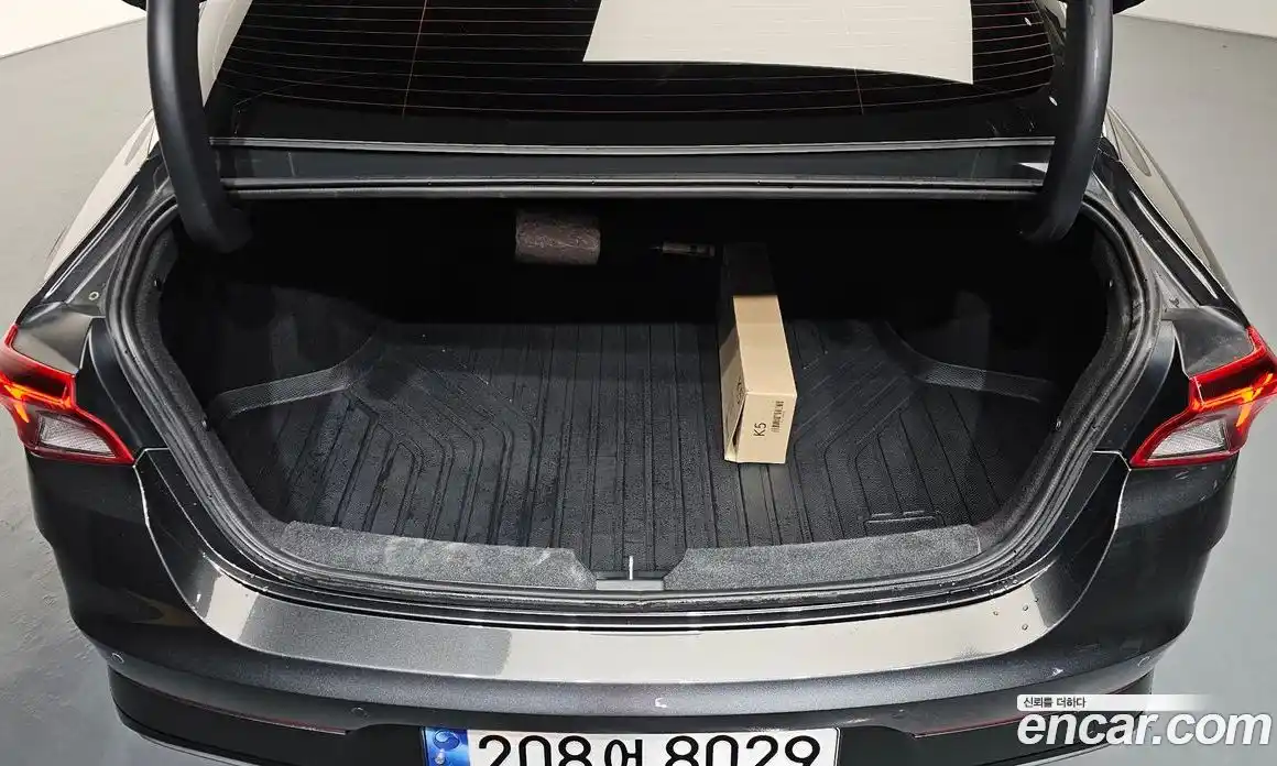 Kia K5 2023 1.6 Автомат в Москве № 53802, фото 9