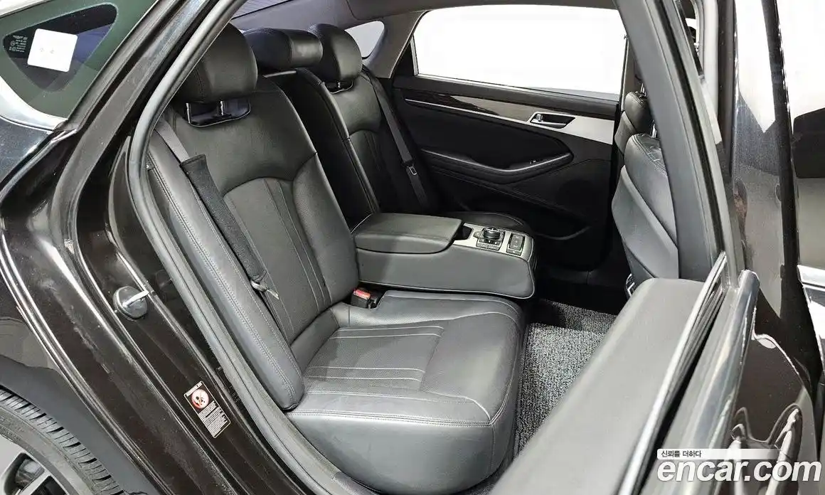 Genesis G80 2018 3.3 Автомат в Москве № 56559, фото 1