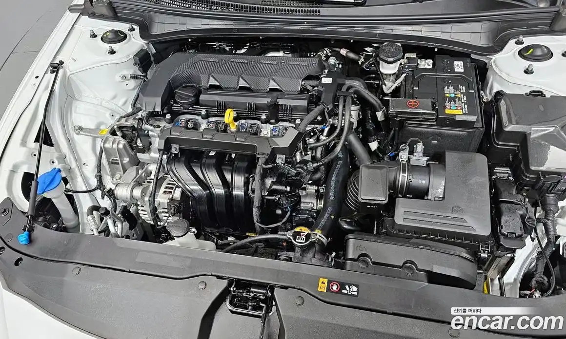 Hyundai Avante 2025 1.6 Автомат в Москве № 6630, фото 4