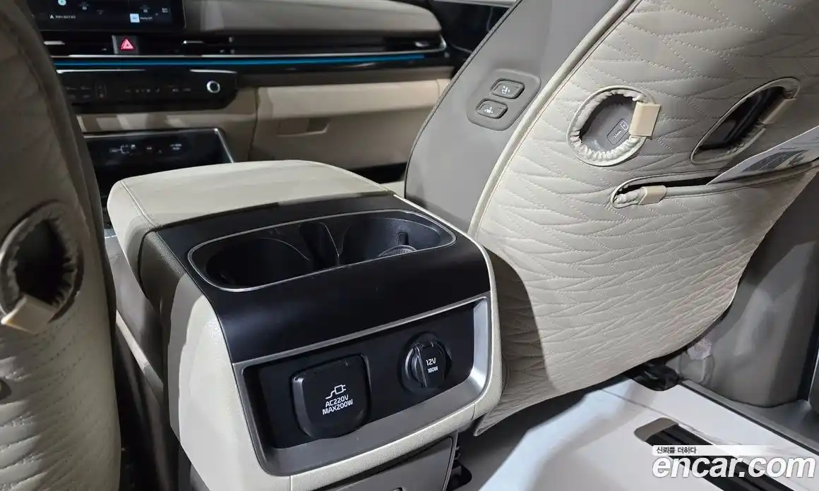 Kia Canival 2025 3.5 Автомат в Москве № 95169, фото 9