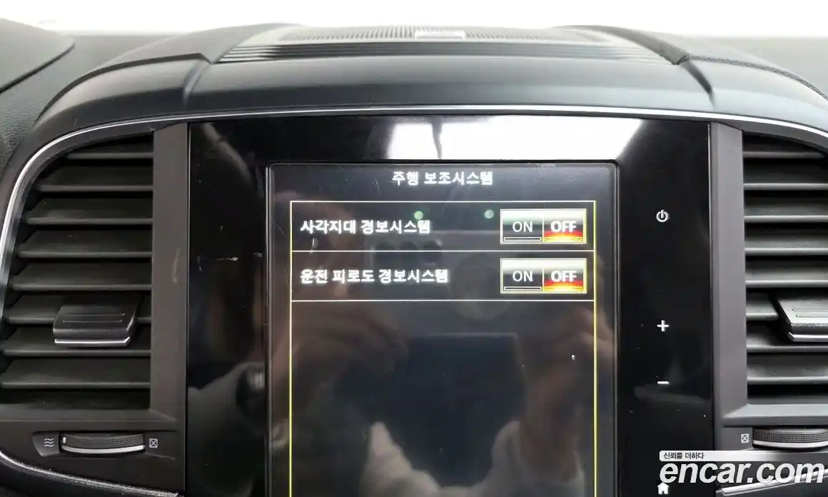 Renault QM6 2018 2.0 Автомат в Москве № 106557, фото 17