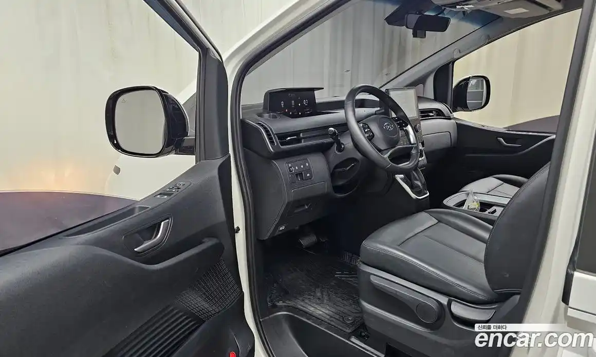 Hyundai Staria 2022 2.2 Автомат в Москве № 108526, фото 17