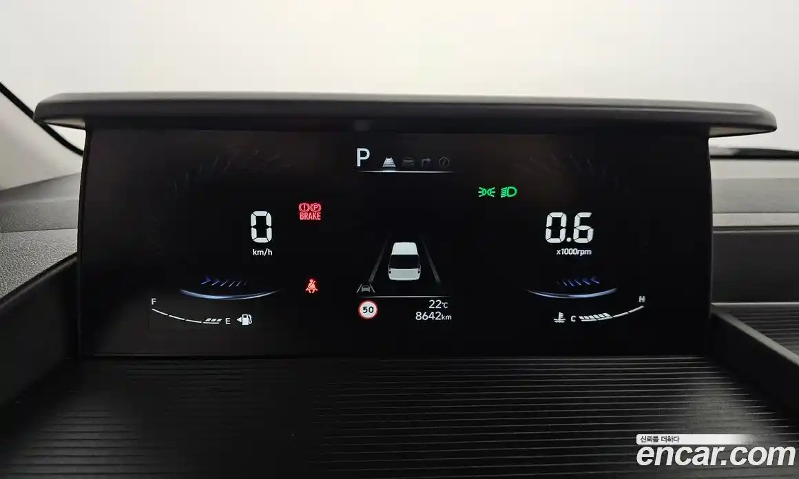 Hyundai Staria 2023 3.5 Автомат в Москве № 108774, фото 16