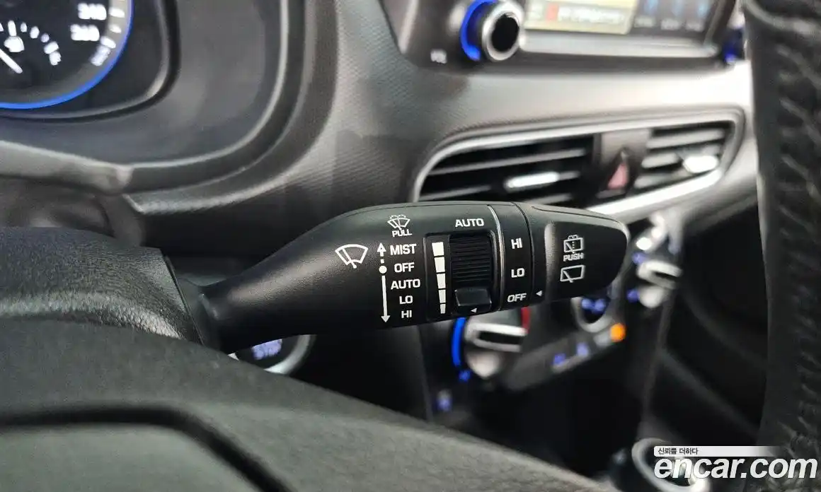 Hyundai Kona 2018 1.6 Автомат в Москве № 109741, фото 17