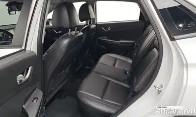 Hyundai Kona 2018 1.6 Автомат в Москве № 109741, миниатюра 4
