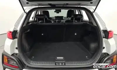 Hyundai Kona 2018 1.6 Автомат в Москве № 109741, миниатюра 5