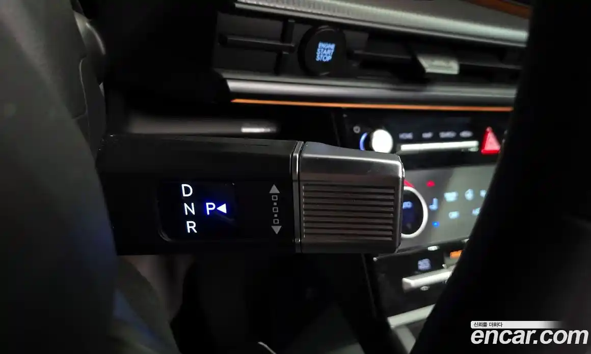 Hyundai Santa Fe 2024 1.6 Автомат в Москве № 110171, фото 16