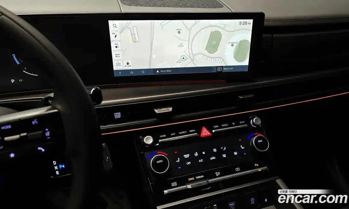 Hyundai Santa Fe 2024 1.6 Автомат в Москве № 110171, фото 9